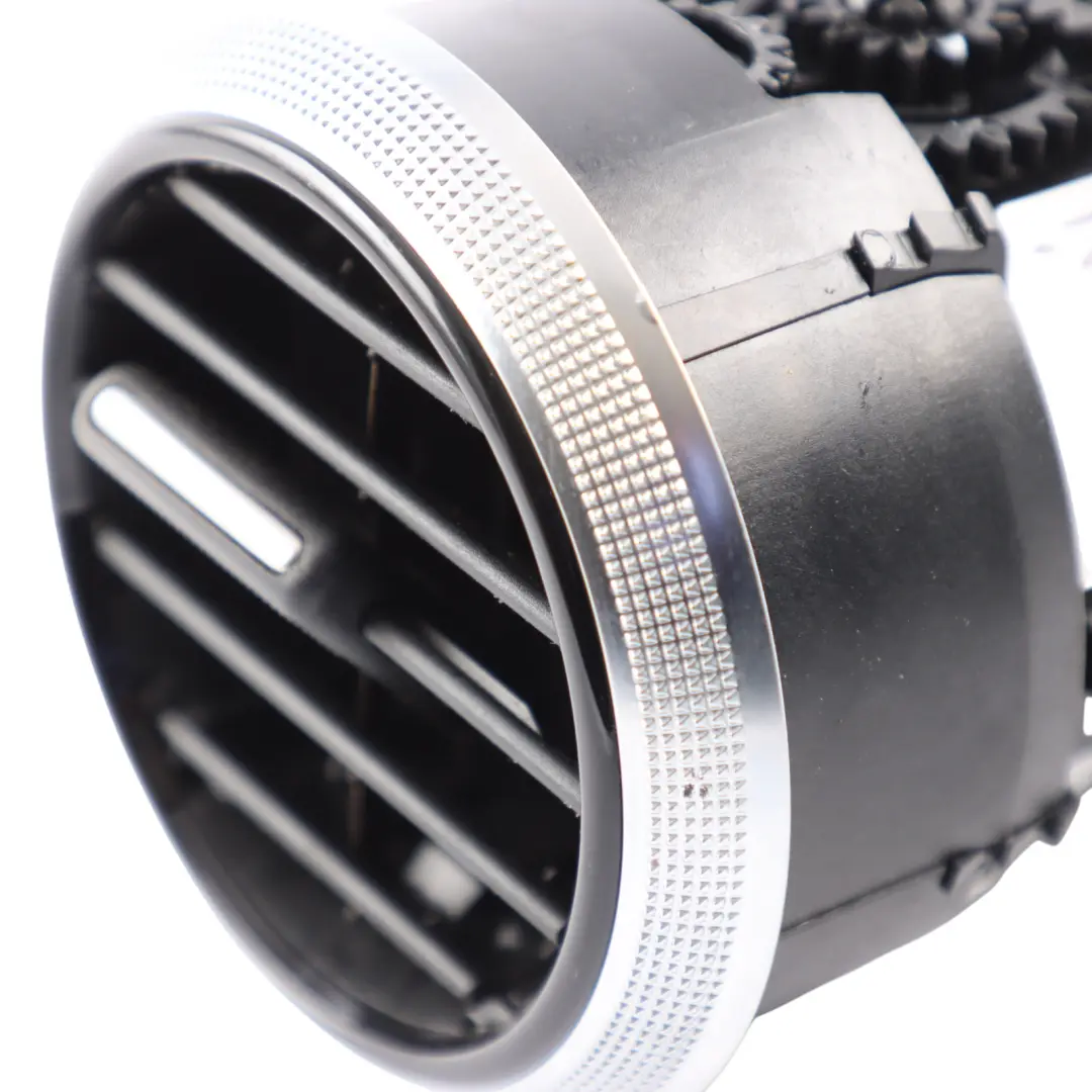 Audi A3 8P Rejilla de ventilación Rejilla de ventilación salpicadero 8P0820901C - SKU 8P0820901F - Número de pieza 8P0820901F