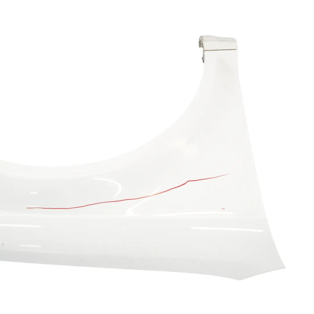 Pannello laterale parafango anteriore destro Ibis White - Y9C per Audi A3 8P con numero di parte 8P0821106G Audi A3 8P Pannello laterale parafango anteriore destro Ibis White - Y9C - SKU 8P0821106G-IWH - Numero di parte 8P0821106G