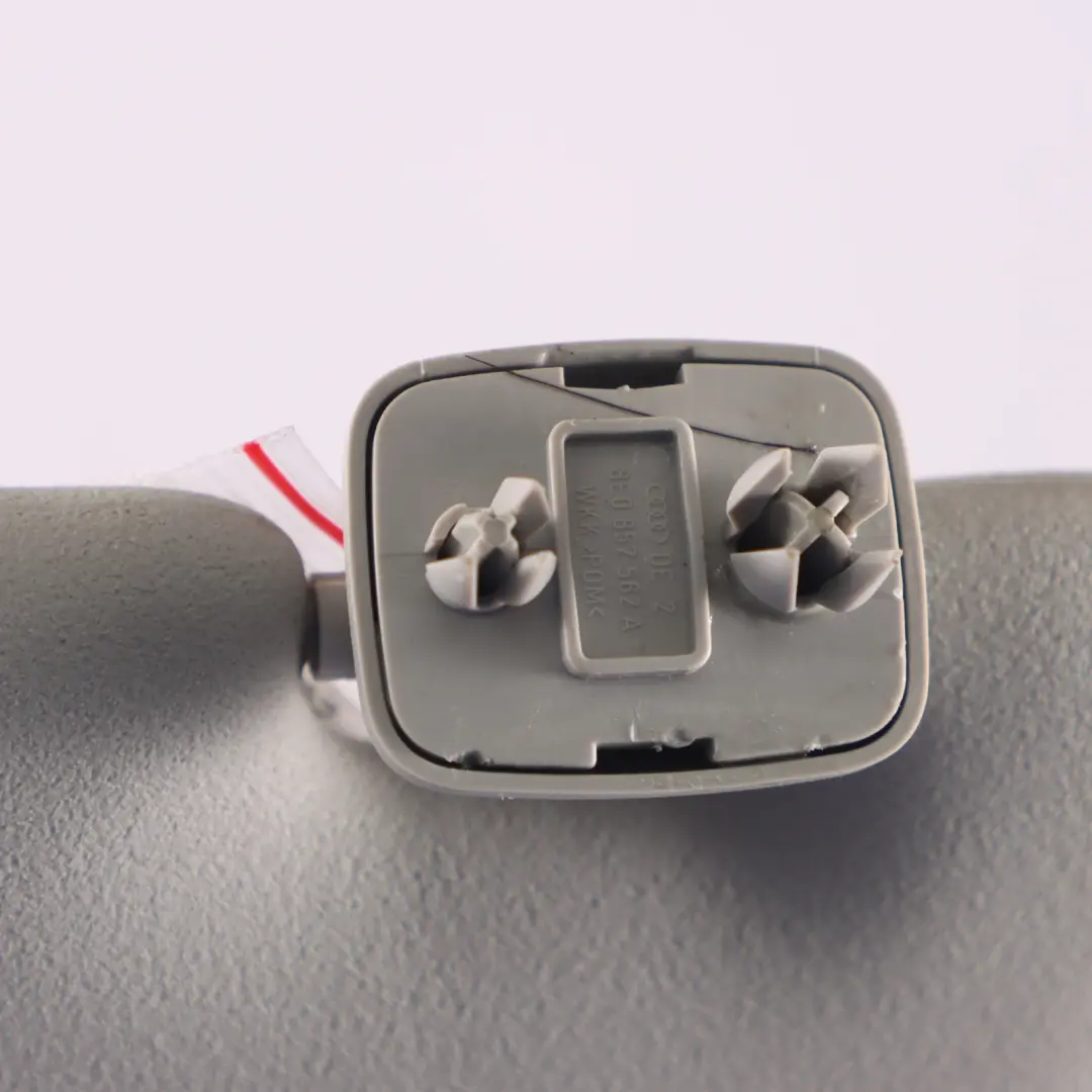 Parasol Delantero Panel Espejo Derecho para Audi S3 8P con número de pieza 8P0857552A Audi S3 8P Parasol Delantero Panel Espejo Derecho - SKU 8P0857552A - Número de pieza 8P0857552A