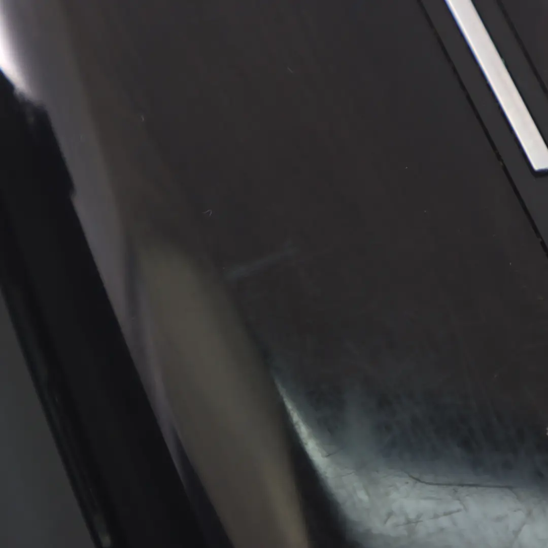 Coperchio vano cenere console centrale per Audi A3 8P con numero di parte 8P0857951 Audi A3 8P Coperchio vano cenere console centrale - SKU 8P0857951-1 - Numero di parte 8P0857951