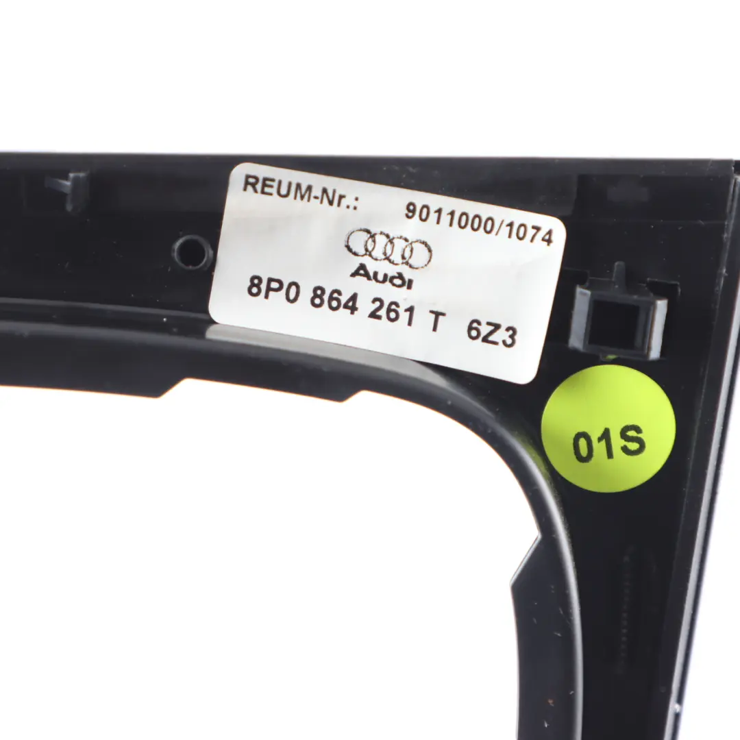 Cambio Fegato Cambio a leva Coperchio rivestimento bordi per Audi A3 8P con numero di parte 8P0864261T Audi A3 8P Cambio Fegato Cambio a leva Coperchio rivestimento bordi - SKU 8P0864261T - Numero di parte 8P0864261T