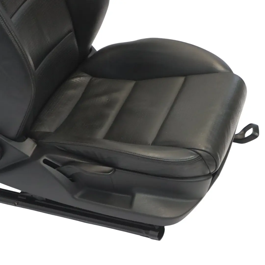 Sportback Asiento Delantero Derecho Calefaccionado Cuero Negro para Audi A3 S3 8P con número de pieza 8P0881806CQ Audi A3 S3 8P Sportback Asiento Delantero Derecho Calefaccionado Cuero Negro - SKU 8P0881806CQ-1 - Número de pieza 8P0881806CQ