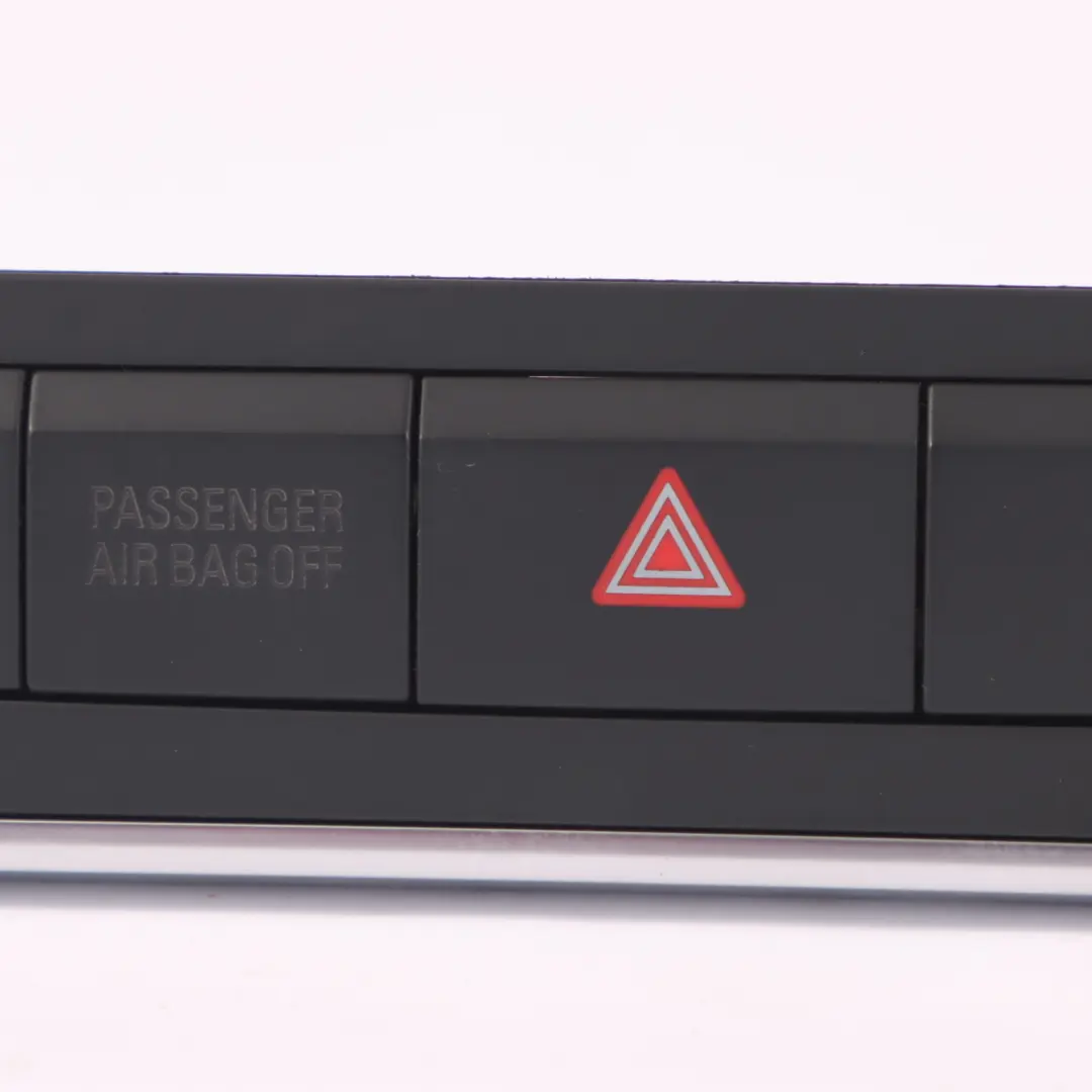 Innensteuerung Warnblink Schalter Tastenfeld für Audi S3 8P mit Teilenummer 8P0927137J Audi S3 8P Innensteuerung Warnblink Schalter Tastenfeld - SKU 8P0927137J - Teilenummer 8P0927137J