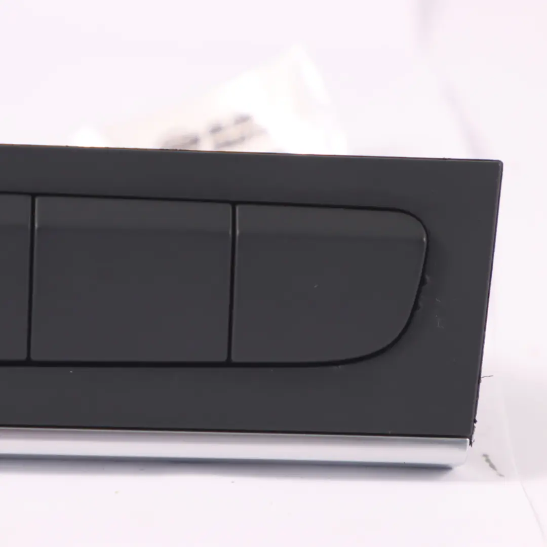 Interior Control Hazard Interruptor Botón Panel para Audi S3 8P con número de pieza 8P0927137J Audi S3 8P Interior Control Hazard Interruptor Botón Panel - SKU 8P0927137J - Número de pieza 8P0927137J