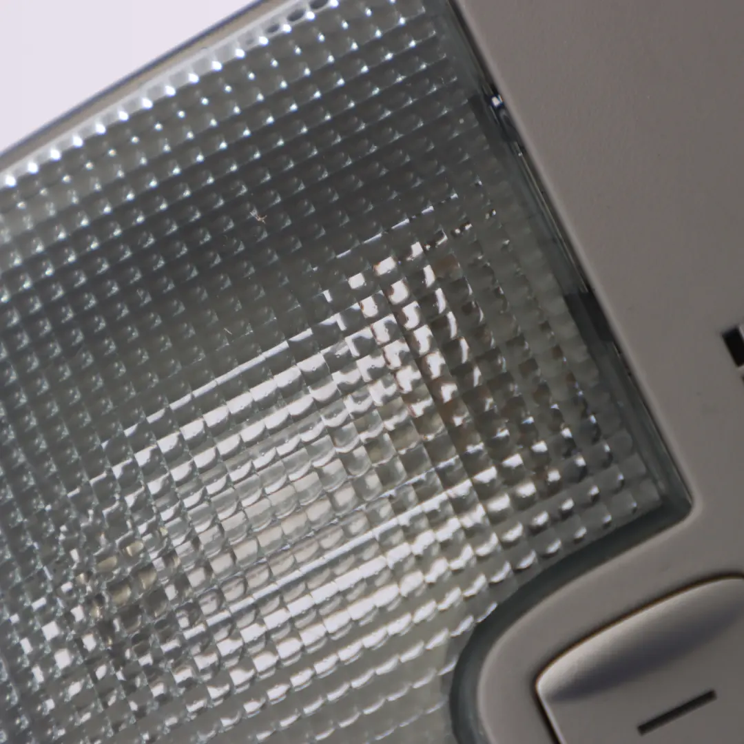 Audi A3 8P Lampa Panel Podsufitki Oświetlenie Kabiny - SKU 8P0951177 - Numer Części 8P0951177