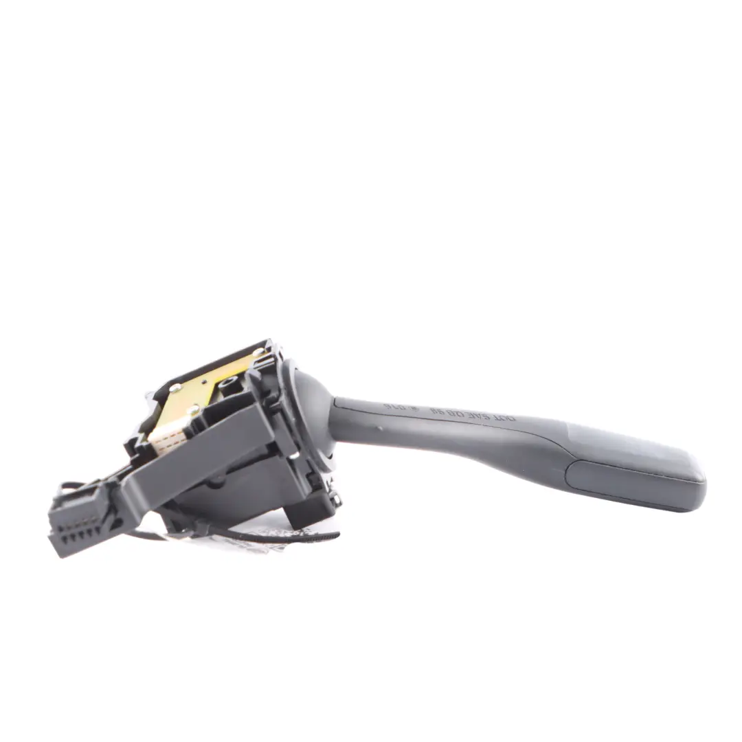 Interruttore controllo degli direzione colonna sterzo per Audi A3 8P con numero di parte 8P0953513E Audi A3 8P Interruttore controllo degli direzione colonna sterzo - SKU 8P0953513E - Numero di parte 8P0953513E