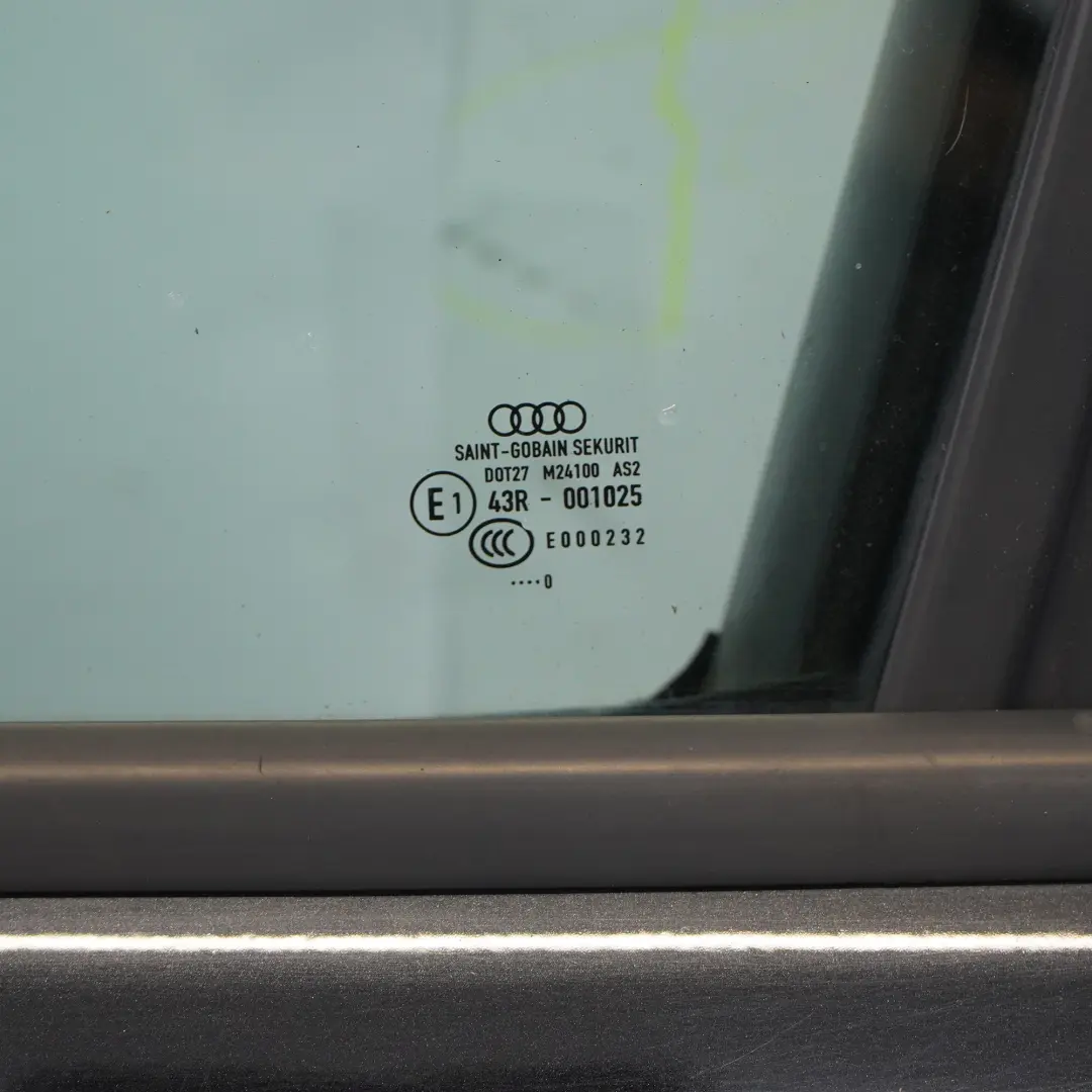 Audi A3 8P Sportback Tür vorne links Verkleidung Phantom Black Schwarz - Z9Y - SKU 8P4831051A-PHB - Teilenummer 8P4831051A