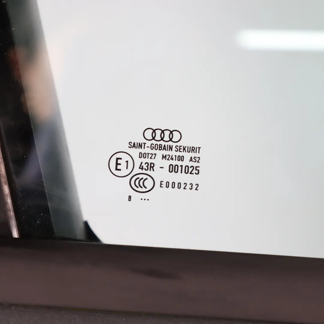 Audi A3 8P Sportback Panneau Habillage Porte Avant Droit Gris Condor Y7E - SKU 8P4831052A-CGR - Numéro de pièce 8P4831052A