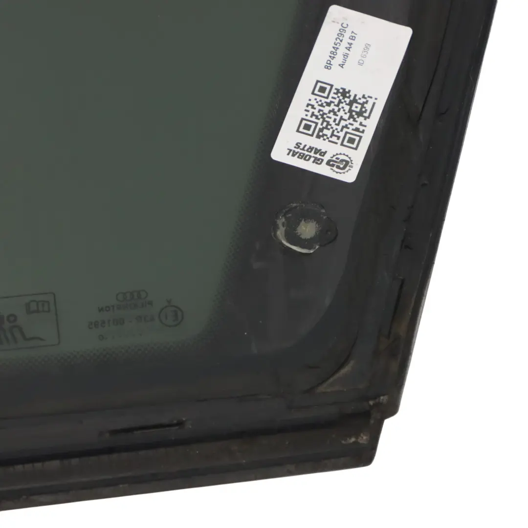 Sportback Vetro del finestrino posteriore sinistro AS3 per Audi A3 8P con numero di parte 8P4845299C Audi A3 8P Sportback Vetro del finestrino posteriore sinistro AS3 - SKU 8P4845299C - Numero di parte 8P4845299C