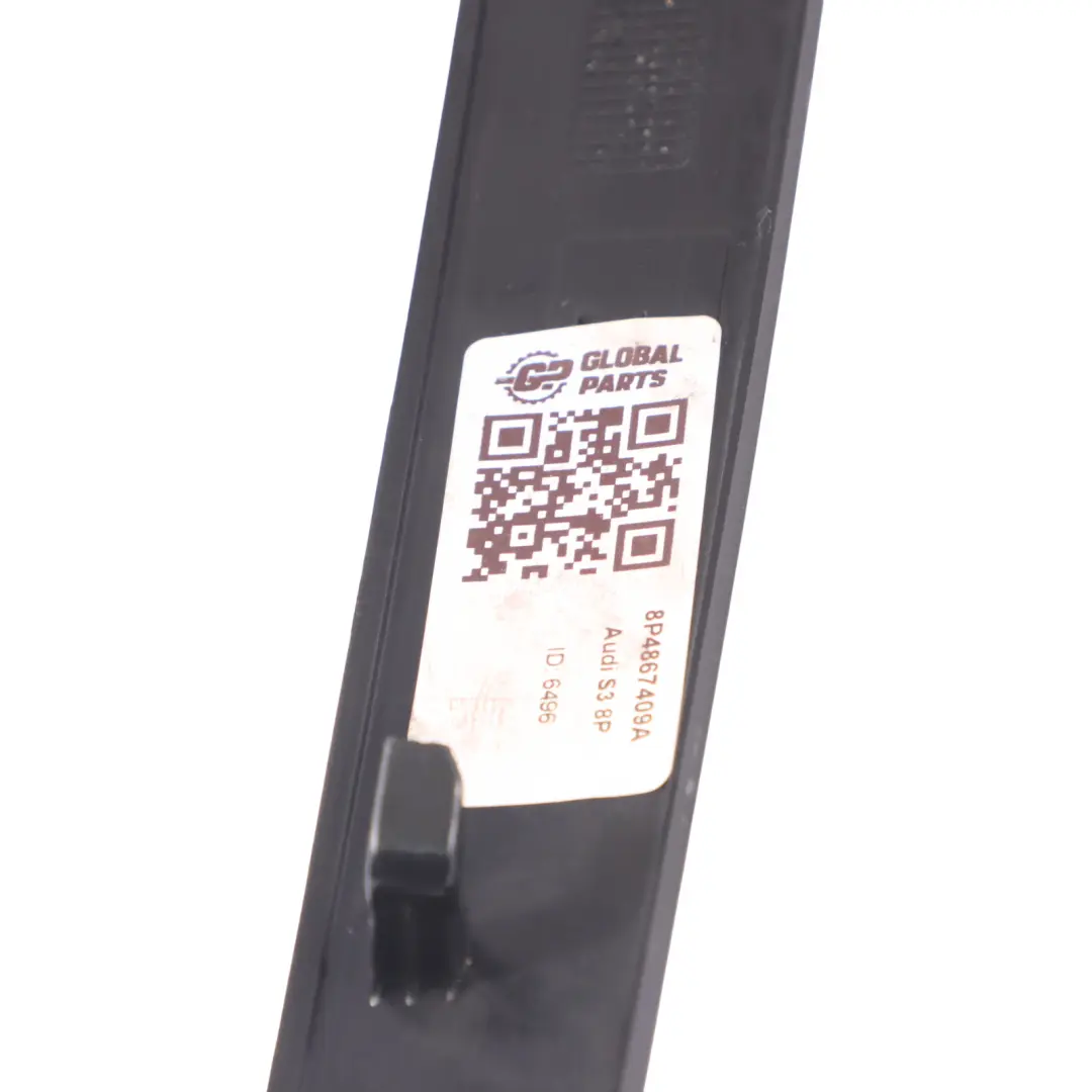 Interior Puerta Tapa Tira Delantera Izquierda para Audi S3 8P con número de pieza 8P4867409A Audi S3 8P Interior Puerta Tapa Tira Delantera Izquierda - SKU 8P4867409A - Número de pieza 8P4867409A
