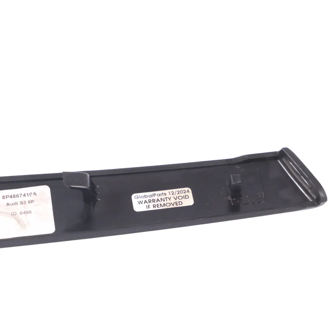 Rivestimento interno porta Striscia anteriore destra per Audi S3 8P con numero di parte 8P4867410A Audi S3 8P Rivestimento interno porta Striscia anteriore destra - SKU 8P4867410A - Numero di parte 8P4867410A