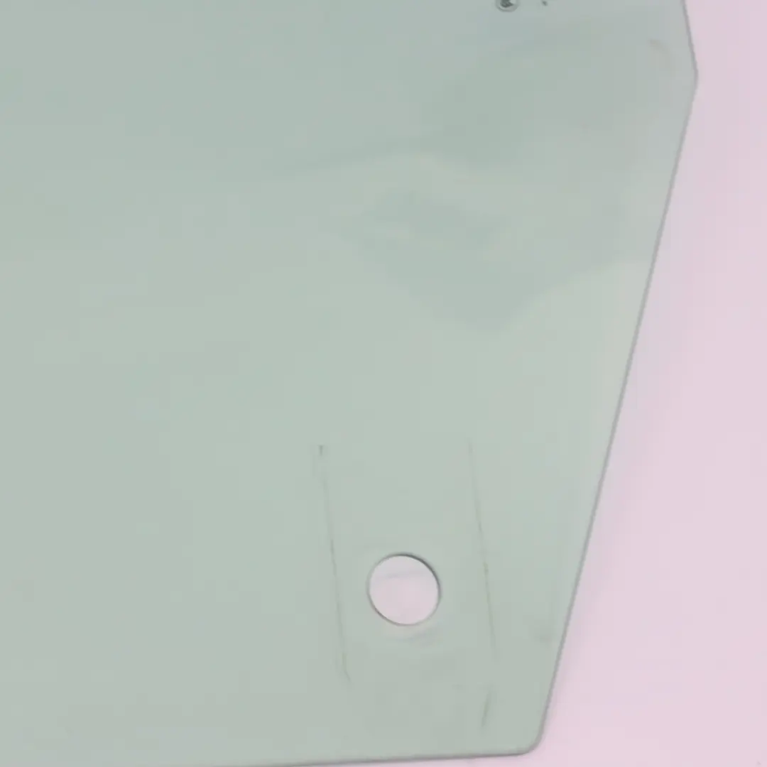 Front Door Side Window Glass Glazing Left N/S AS2 to Audi A3 8P with Part number 8P7845201 Audi A3 8P Front Door Side Window Glass Glazing Left N/S AS2 - SKU 8P7845201 - Part number 8P7845201