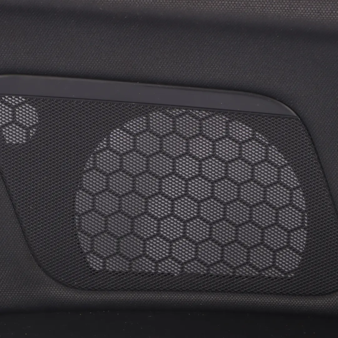 Seiten Verkleidung Abdeckung Hinten Links für Audi A3 8P mit Teilenummer 8P7867117 Audi A3 8P Seiten Verkleidung Abdeckung Hinten Links - SKU 8P7867117 - Teilenummer 8P7867117