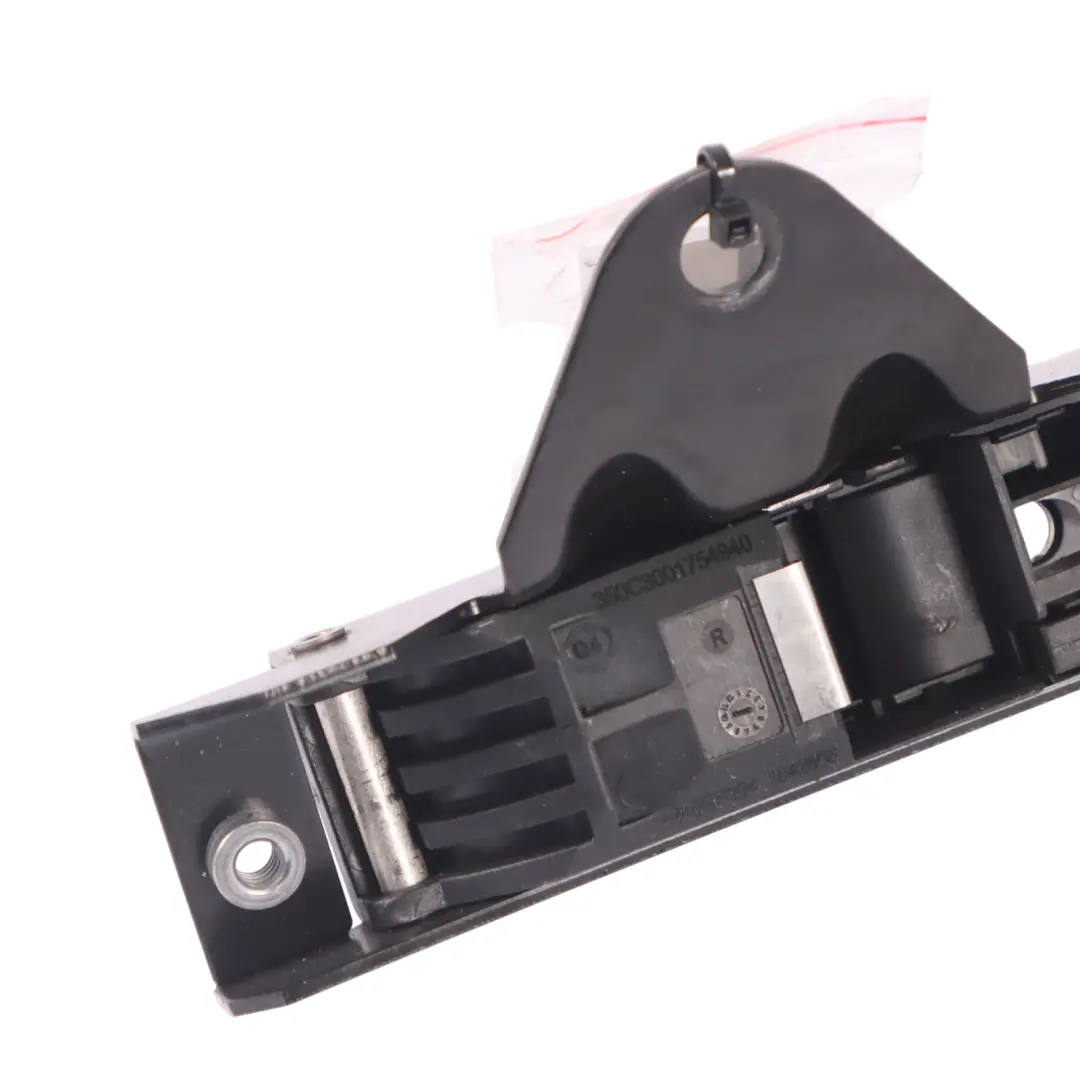 Roof Closing Catch Latch Right O/S 8P7871444B to Audi A3 8P Cabriolet with Part number 8P7871444D Audi A3 8P Cabriolet Roof Closing Catch Latch Right O/S 8P7871444B - SKU 8P7871444D - Part number 8P7871444D