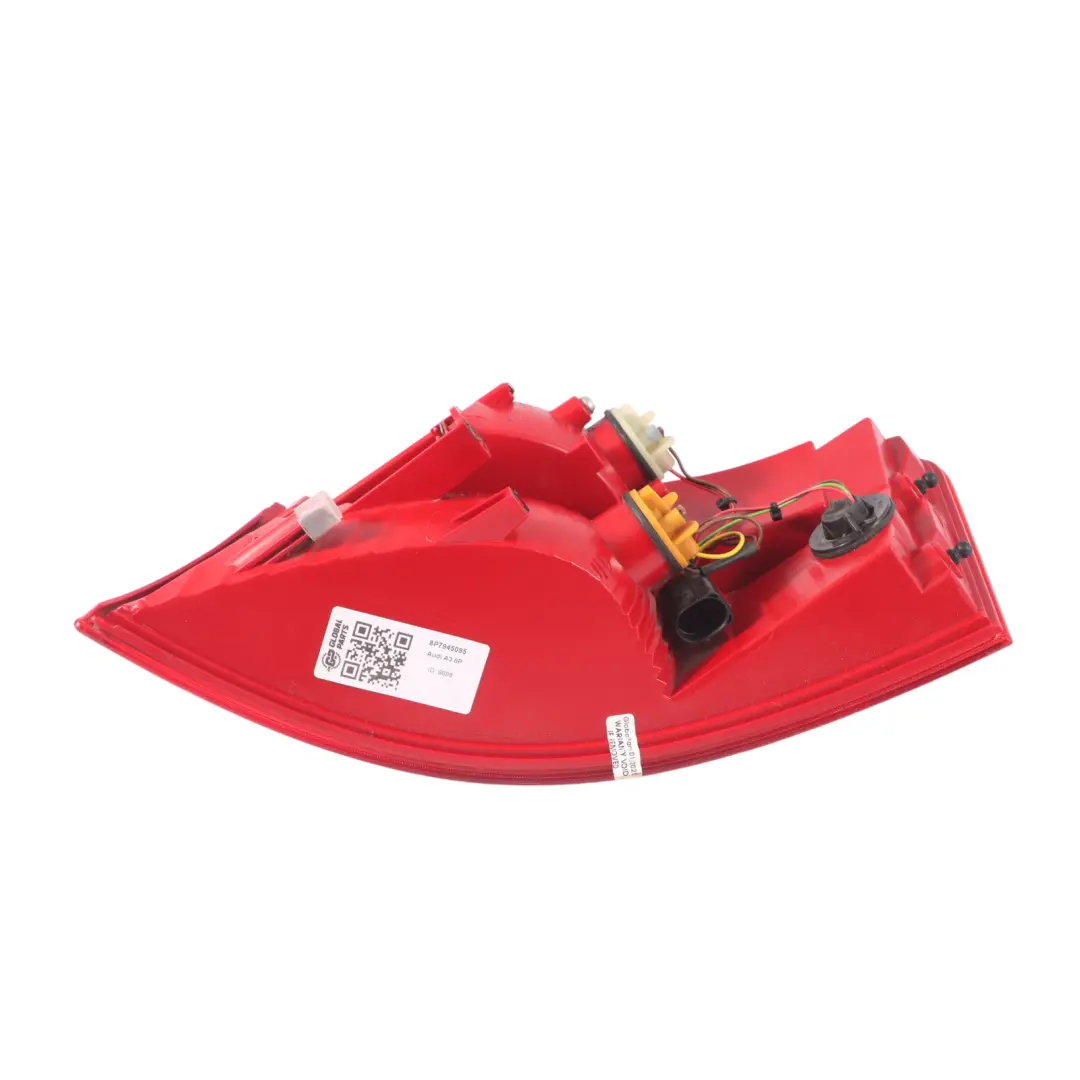 Audi A3 8P Cabrio Kotflügel Hinten äußere Lampe Links - SKU 8P7945095 - Teilenummer 8P7945095