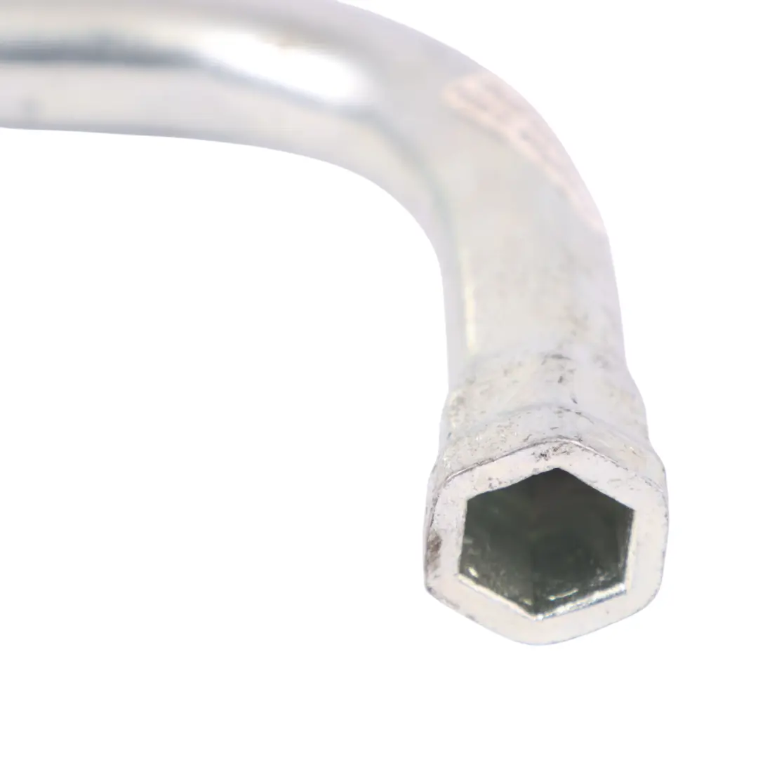 Juego herramientas emergencia Gato elevador Llave ruedas para Audi Q7 4L con número de pieza 8R0012115A Audi Q7 4L Juego herramientas emergencia Gato elevador Llave ruedas - SKU 8R0012115A - Número de pieza 8R0012115A