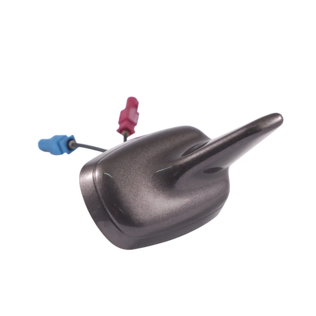 Antenne de toit Shark Gris Améthyste Métallisé - Z4X 8R0035503E pour Audi Q5 8R à propos du numéro de pièce 8R0035503E-AGM Audi Q5 8R Antenne de toit Shark Gris Améthyste Métallisé - Z4X 8R0035503E - SKU 8R0035503E-AGM - Numéro de pièce 8R0035503E-AGM