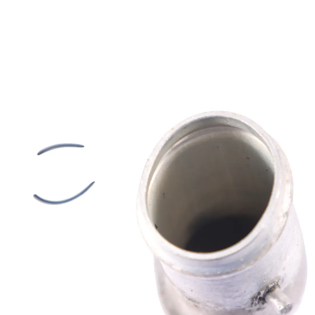 refrigerante acqua tubo linea tubo per Audi Q5 8R con numero di parte 8R0121071H Audi Q5 8R refrigerante acqua tubo linea tubo - SKU 8R0121071H - Numero di parte 8R0121071H