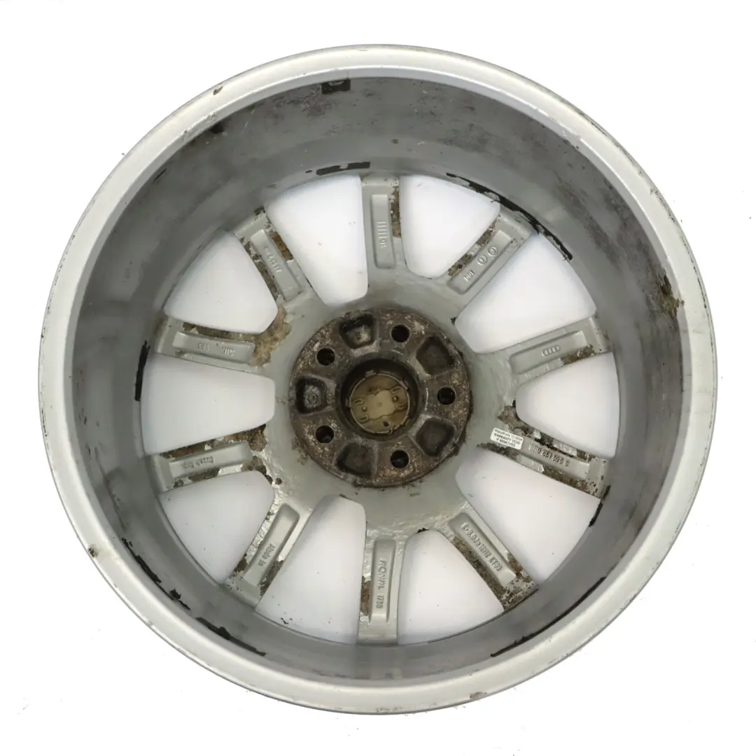 Silberne Leichtmetallfelge 18" 8J ET:39 Doppelspeiche für Audi Q5 8R mit Teilenummer 8R0601025C Audi Q5 8R Silberne Leichtmetallfelge 18" 8J ET:39 Doppelspeiche - SKU 8R0601025C-2 - Teilenummer 8R0601025C