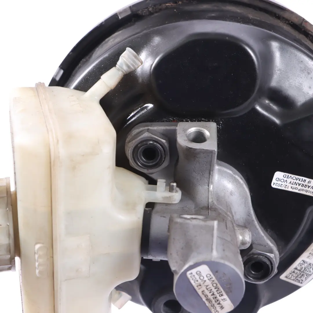 Maître cylindre de frein Servo 8R0612103D pour Audi Q5 8R à propos du numéro de pièce 8R0612107B Audi Q5 8R Maître cylindre de frein Servo 8R0612103D - SKU 8R0612107B - Numéro de pièce 8R0612107B