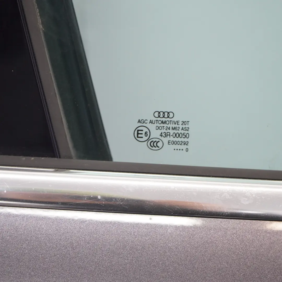 Door Front Right O/S Covering Panel Amethyst Grey Metallic - Z4X to Audi Q5 8R with Part number 8R0831052E Audi Q5 8R Door Front Right O/S Covering Panel Amethyst Grey Metallic - Z4X - SKU 8R0831052E-AGM - Part number 8R0831052E