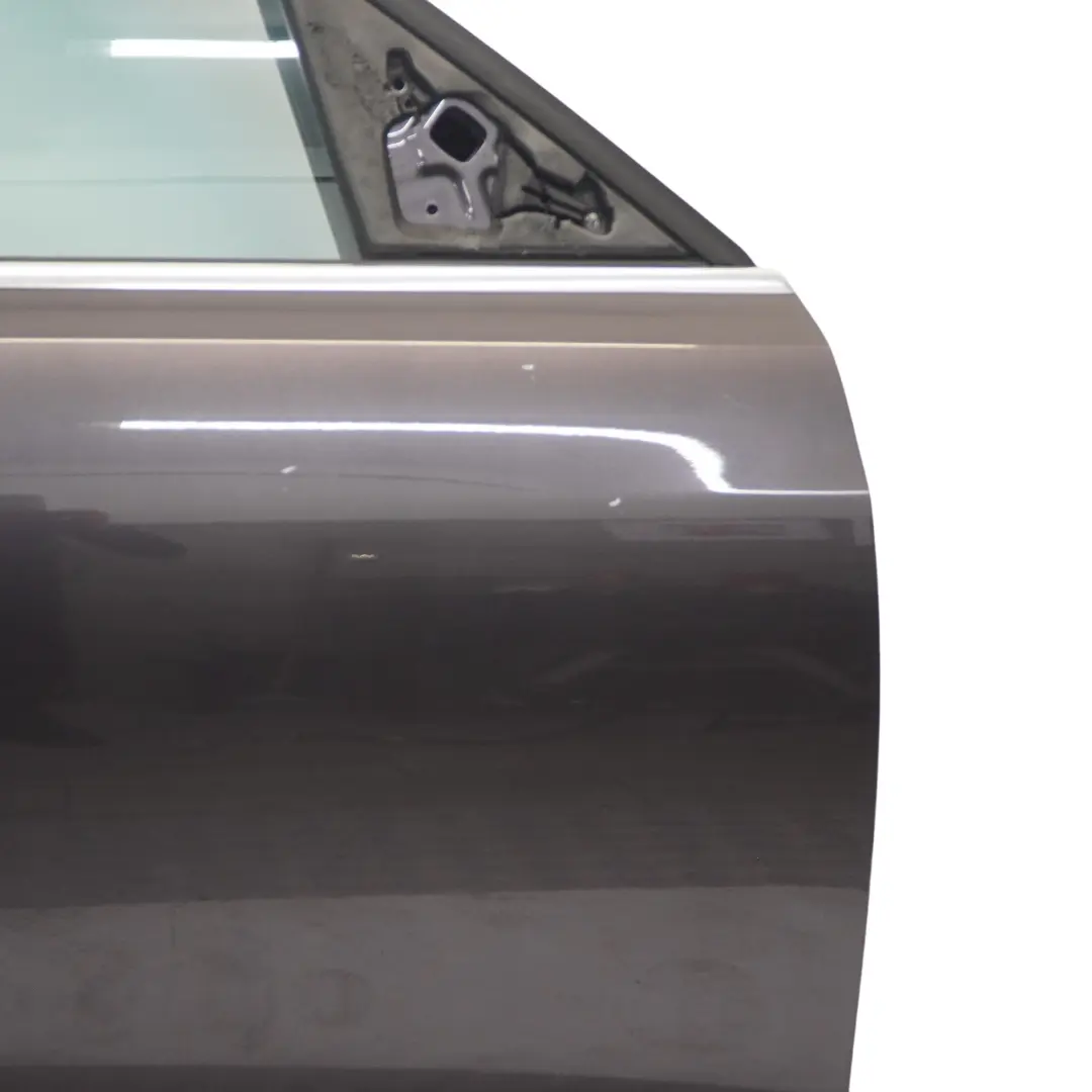 Audi Q5 8R Panneau de recouvrement de porte avant droite Amethyst Grey - Z4X - SKU 8R0831052E-AGM - Numéro de pièce 8R0831052E