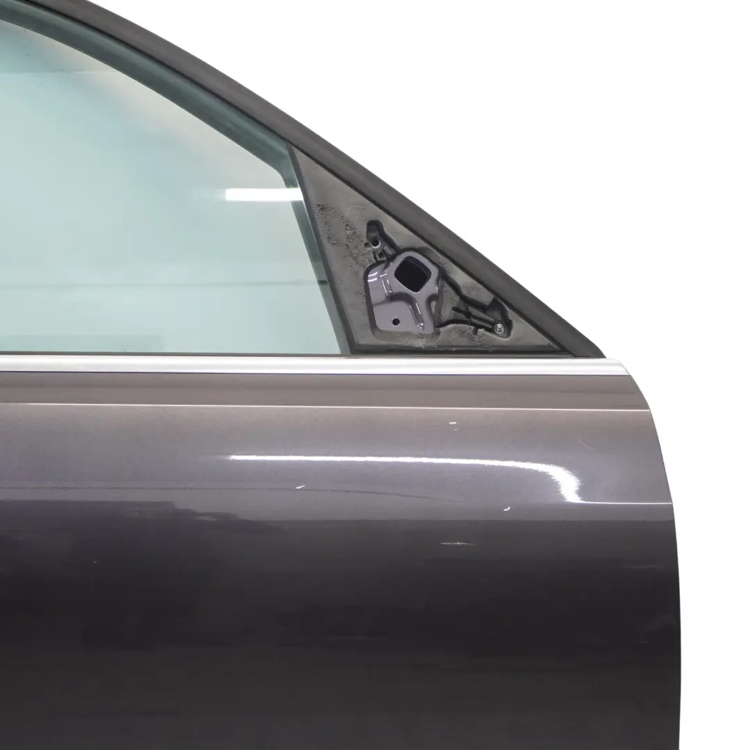 Audi Q5 8R Panneau de recouvrement de porte avant droite Amethyst Grey - Z4X - SKU 8R0831052E-AGM - Numéro de pièce 8R0831052E