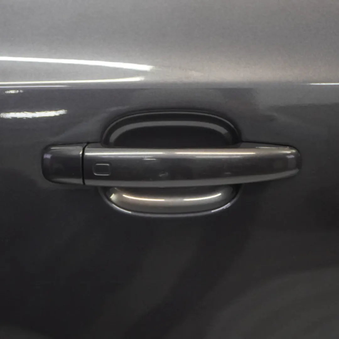 Audi Q5 8R Puerta Trasera Derecha Amethyst Grey Metallic - Z4X - SKU 8R0833052B-AGM - Número de pieza 8R0833052B