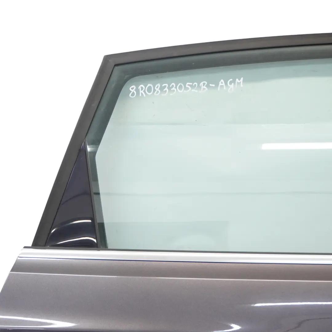 Tür hinten rechts Amethyst Grau Metallic - Z4X für Audi Q5 8R mit Teilenummer 8R0833052B Audi Q5 8R Tür hinten rechts Amethyst Grau Metallic - Z4X - SKU 8R0833052B-AGM - Teilenummer 8R0833052B