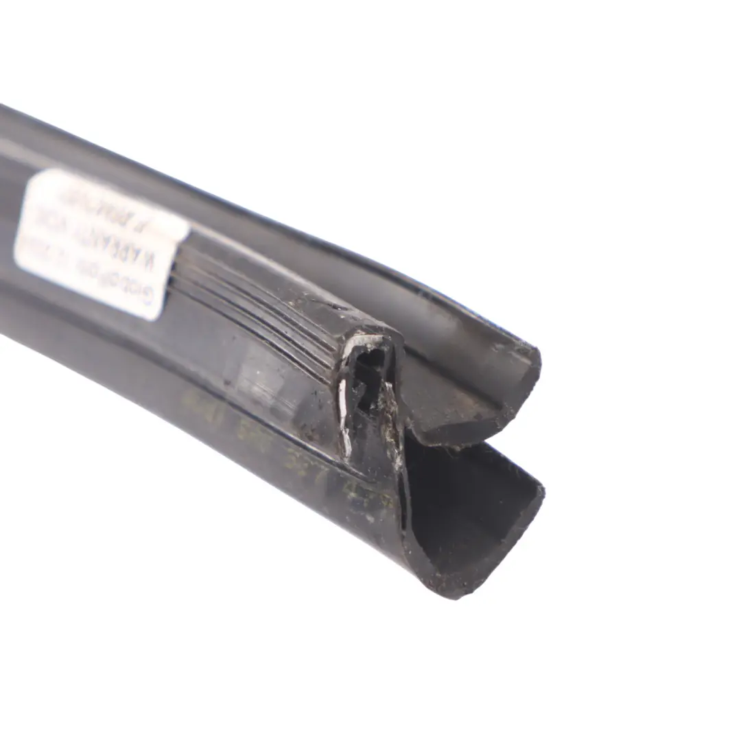 Audi Q5 8R Joint d'étanchéité de porte avant gauche Joint caoutchouc - SKU 8R0837479B - Numéro de pièce 8R0837479B