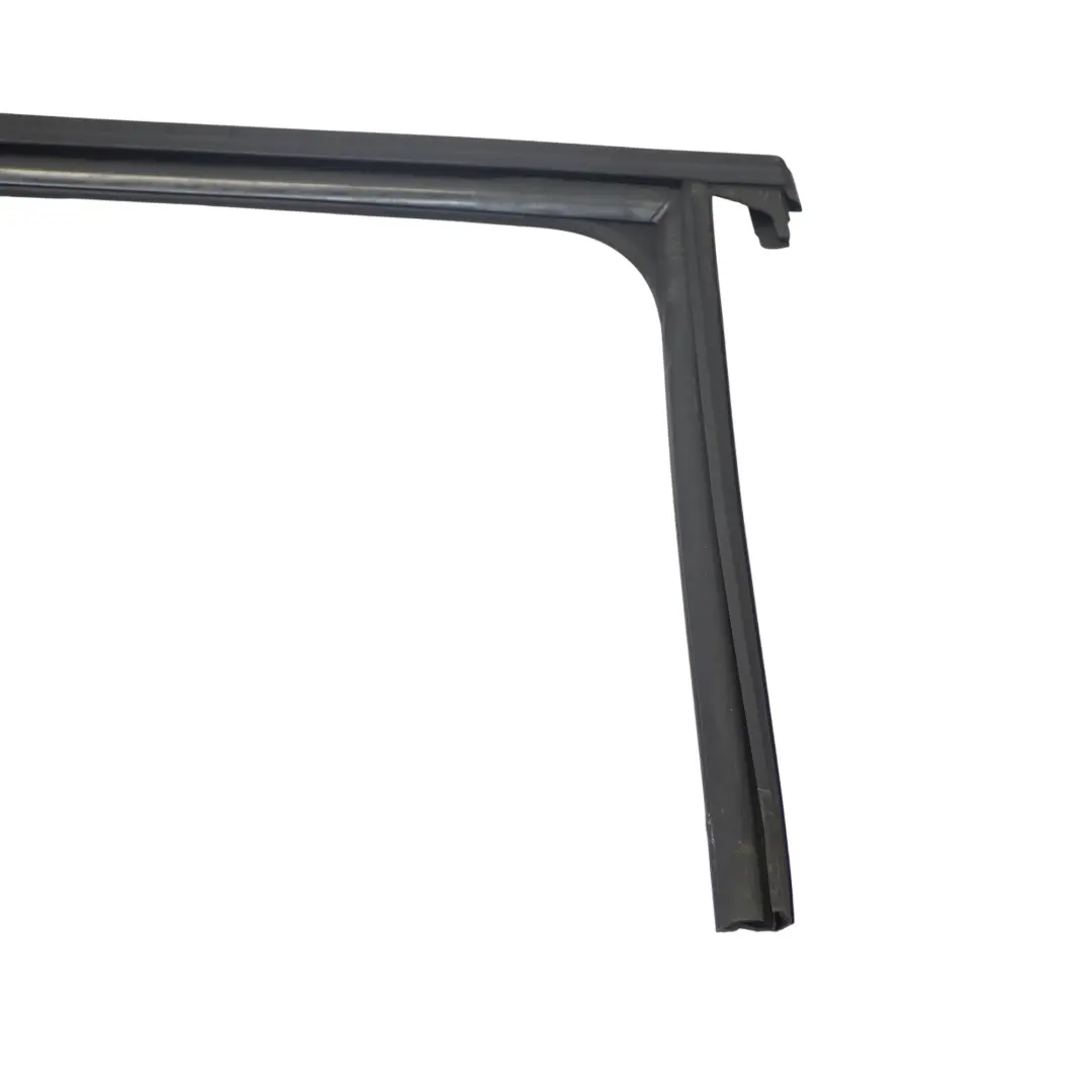 AUDI Q5 8R Guide de fenêtre Porte arrière droite Joint de moulure - SKU 8R0839440G - Numéro de pièce 8R0839440G