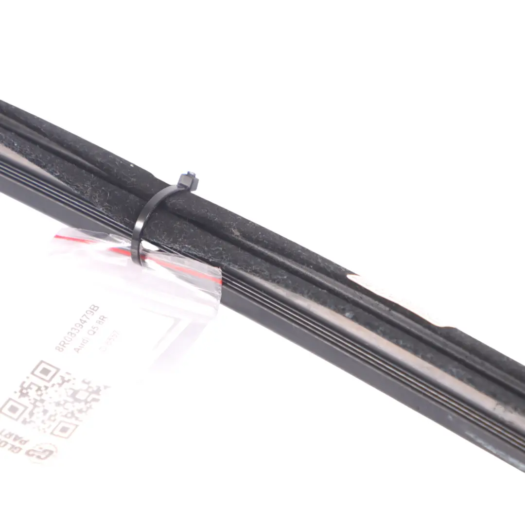 Audi Q5 8R Goma de la junta interior de la puerta trasera izquierda - SKU 8R0839479B - Número de pieza 8R0839479B