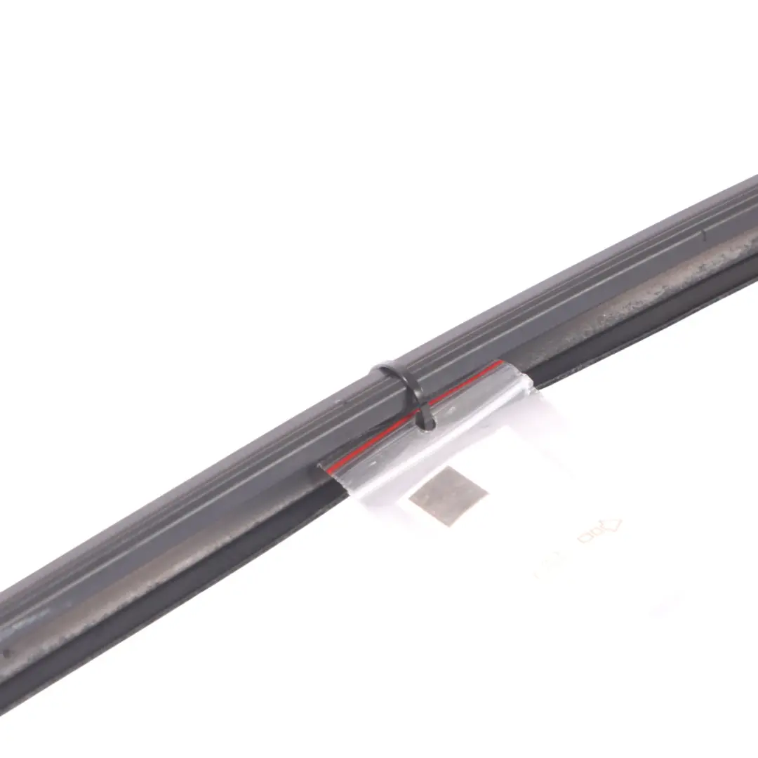 Audi Q5 8R Goma de la junta interior de la puerta trasera izquierda - SKU 8R0839479B - Número de pieza 8R0839479B