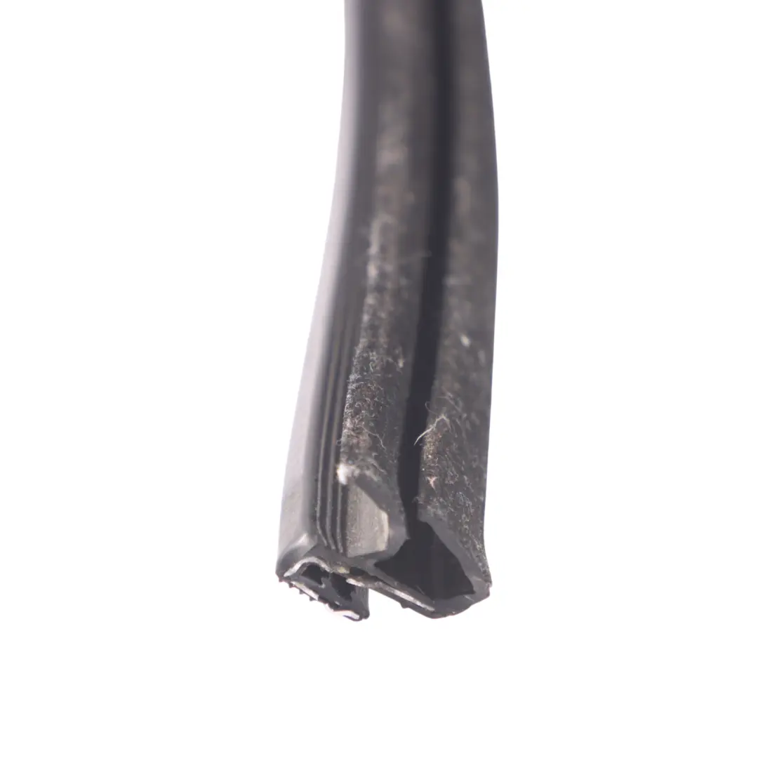 Audi Q5 8R Joint étanchéité rail guidage vitre intérieure arrière droite - SKU 8R0839480B - Numéro de pièce 8R0839480B