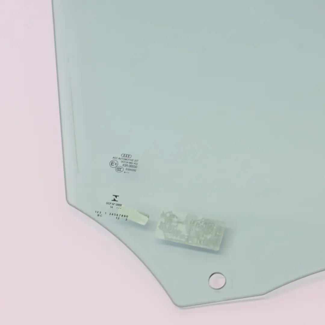 Porta anteriore vetro laterale destra AS2 per Audi Q5 8R con numero di parte 8R0845202D Audi Q5 8R Porta anteriore vetro laterale destra AS2 - SKU 8R0845202D - Numero di parte 8R0845202D