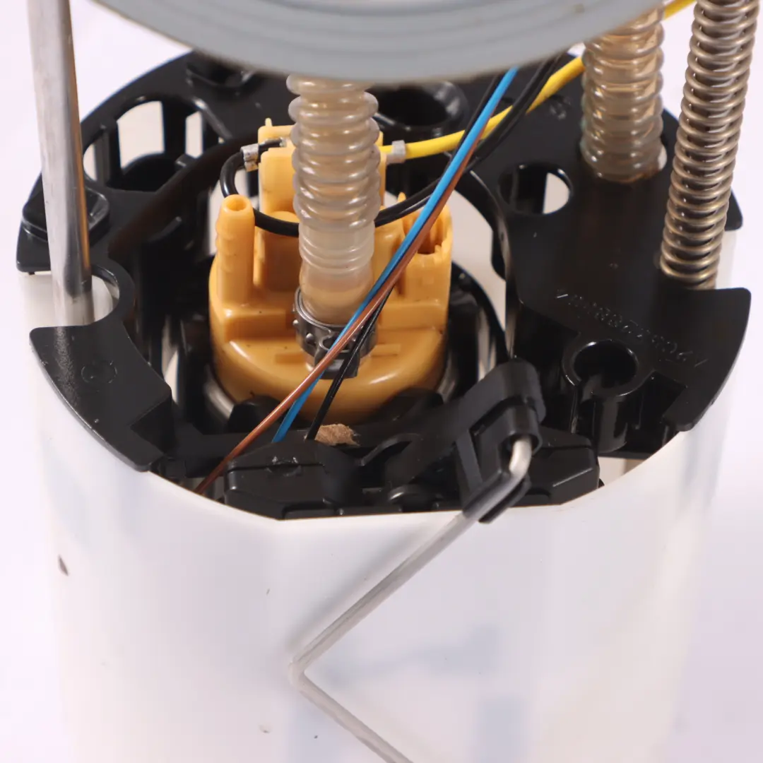 Audi Q5 8R Diesel Fuel Pump Tank Sender Pump Unit - SKU 8R0919050 - Part number 8R0919050