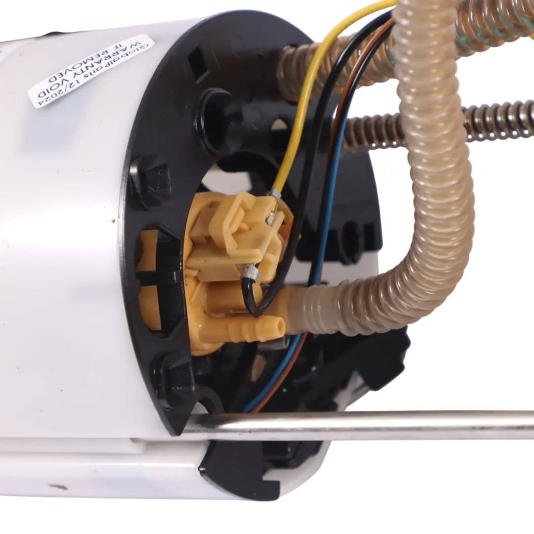 Pompe à carburant Unité d'émission du réservoir pour Audi Q5 8R Diesel à propos du numéro de pièce 8R0919050 Audi Q5 8R Diesel Pompe à carburant Unité d'émission du réservoir - SKU 8R0919050 - Numéro de pièce 8R0919050