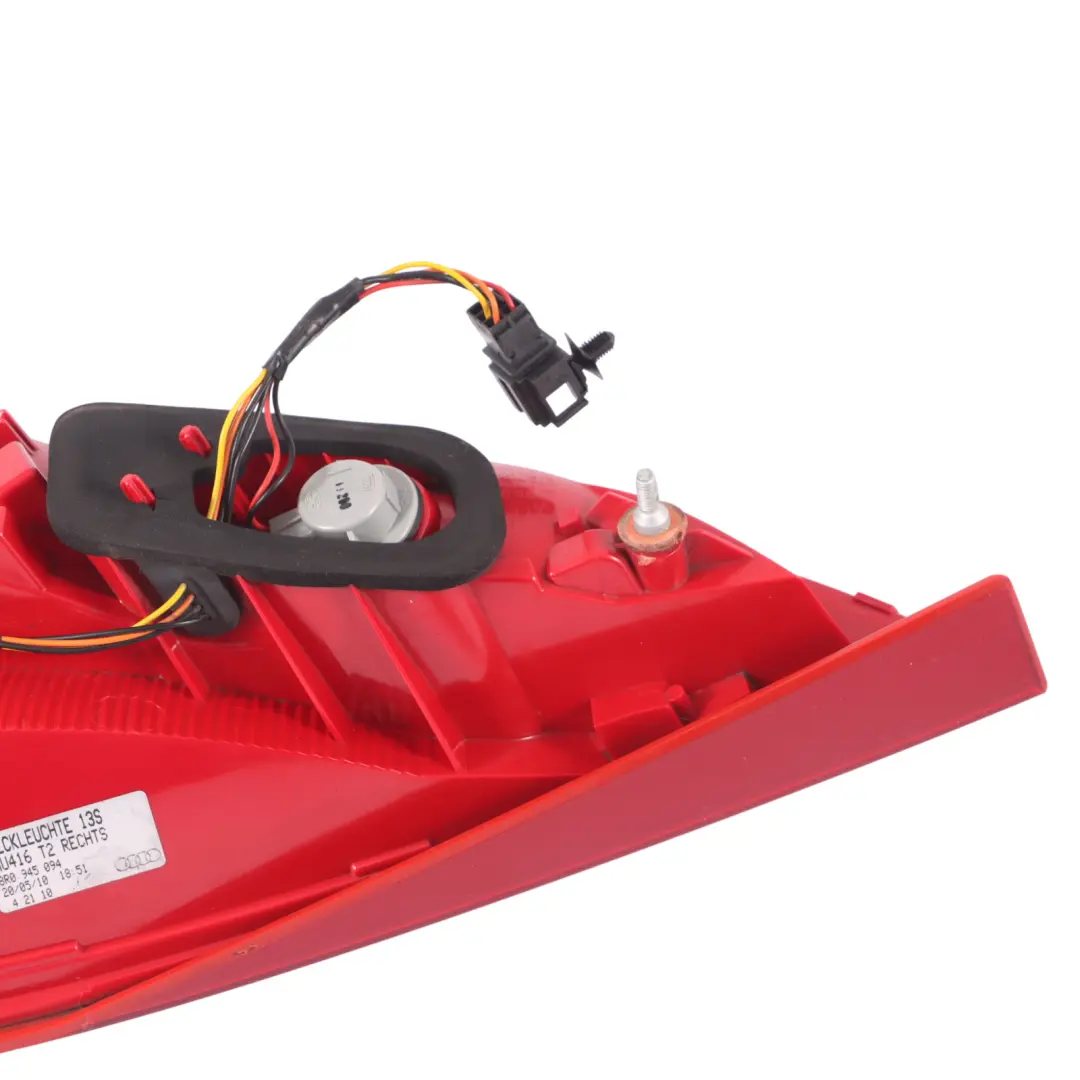 Lampa Światło Tył Prawo Tylna Prawa do Audi Q5 8R o numerze 8R0945094 Audi Q5 8R Lampa Światło Tył Prawo Tylna Prawa - SKU 8R0945094 - Numer Części 8R0945094