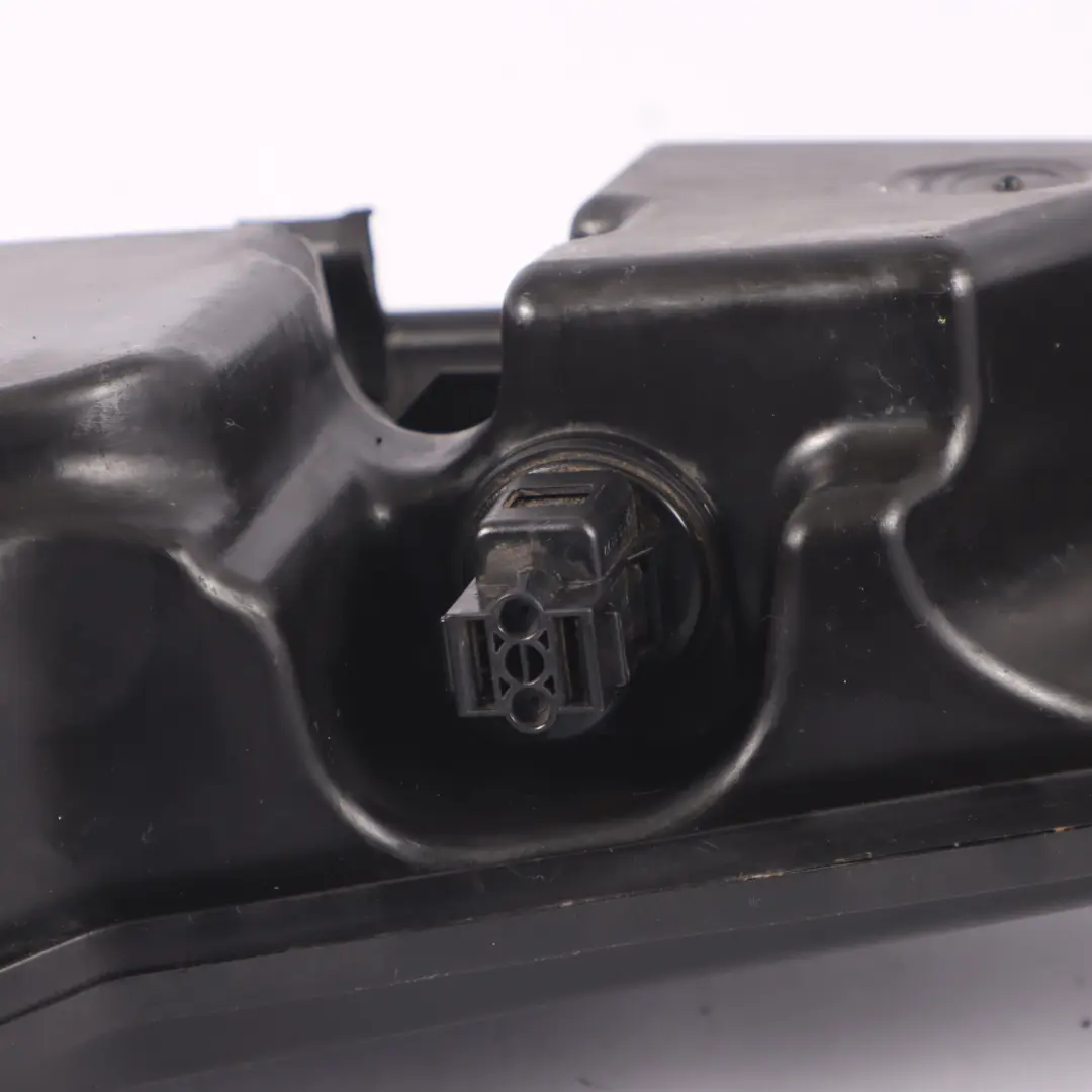 Audi Q5 8R Front Scheiben Waschanlage Tank Flasche Reservoir - SKU 8R0955453B - Teilenummer 8R0955453B