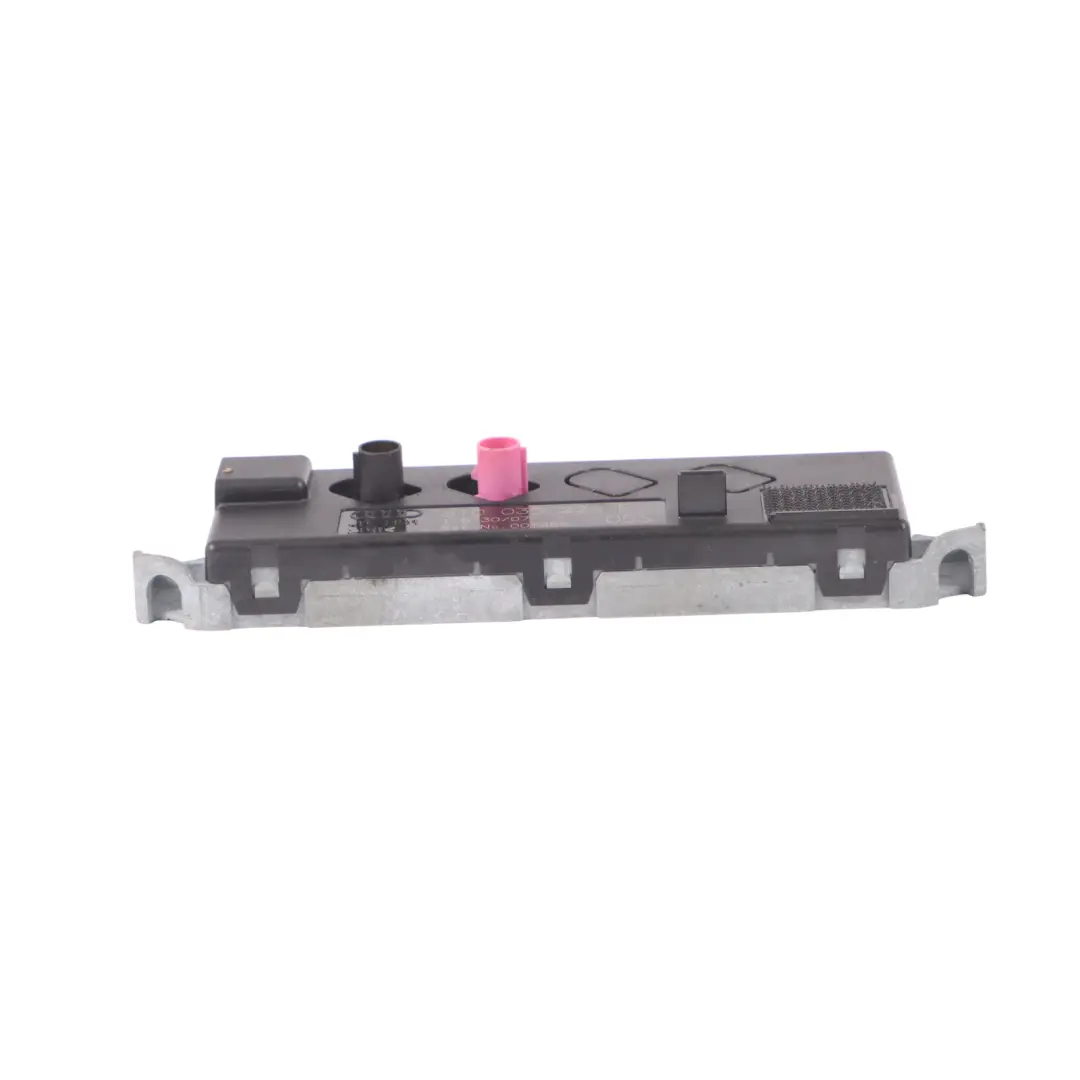 Audi A5 8T antenna amplificatore destro - SKU 8T0035225E - Numero di parte 8T0035225E