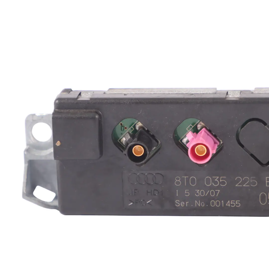 Antena Amplificador Derecho para Audi A5 8T con número de pieza 8T0035225E Audi A5 8T Antena Amplificador Derecho - SKU 8T0035225E - Número de pieza 8T0035225E