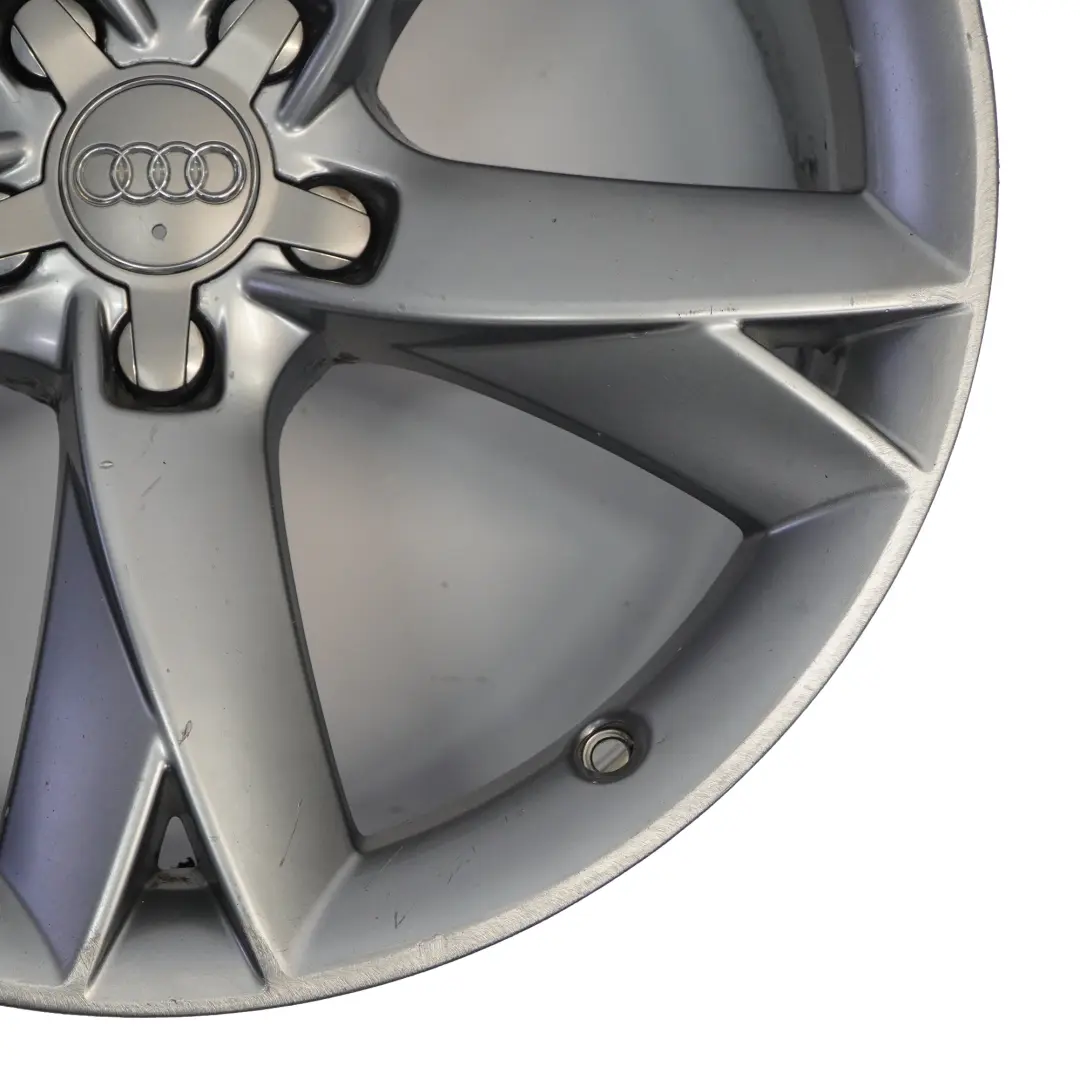 Audi A5 8T Jante grise en alliage 19" 8.5J ET:32 flèche l'étoile - SKU 8T0601025F-4 - Numéro de pièce 8T0601025F