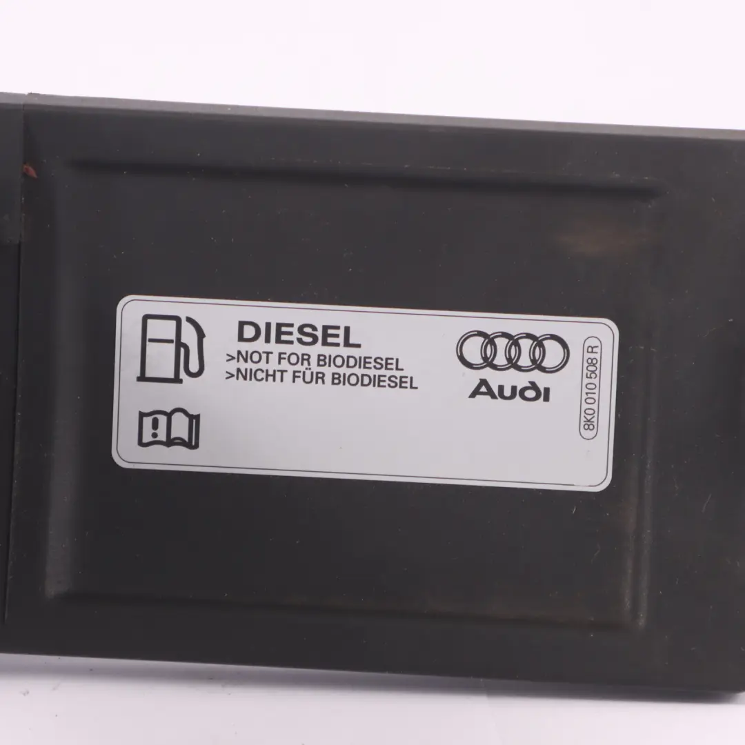 Audi A5 8T Tappo sportello serbatoio carburante - SKU 8T0809999G - Numero di parte 8T0809999G