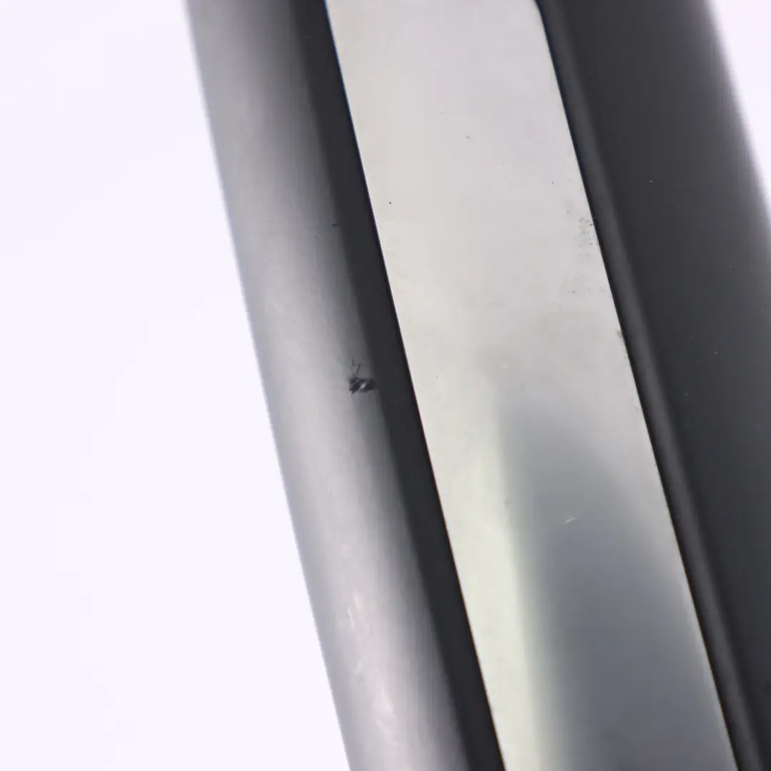 Rączka Drzwi Wewnętrznych Prawy Tył Chrom do Audi A1 8X o numerze 8X4867372A Audi A1 8X Rączka Drzwi Wewnętrznych Prawy Tył Chrom - SKU 8X4867372A - Numer Części 8X4867372A