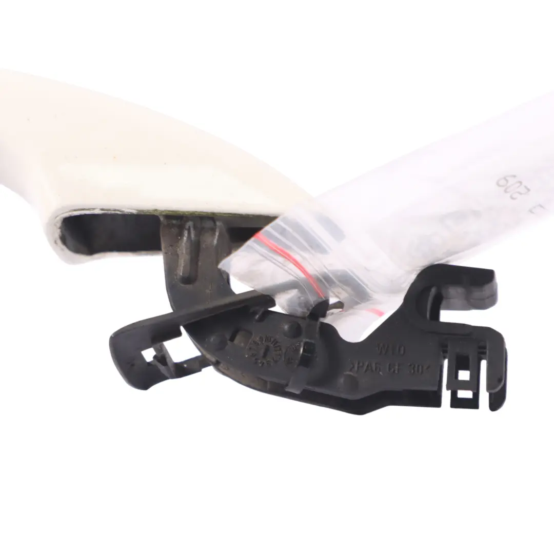 Handle Front Rear Right Left N/O/S Amalfi White - Y9K 8T0837205A to Audi Q3 8U with Part number 8T0837109 Audi Q3 8U Handle Front Rear Right Left N/O/S Amalfi White - Y9K 8T0837205A - SKU 8T0837205A-AWH - Part number 8T0837109