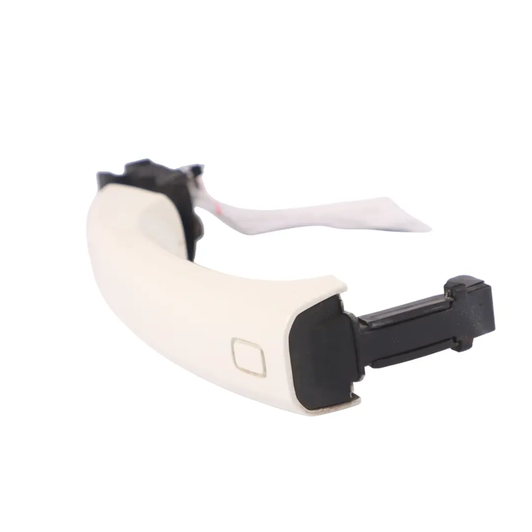 Tirador Delantero Trasero Derecho Izquierdo Blanco Amalfi - Y9K para Audi Q3 8U con número de pieza 8T0837109 Audi Q3 8U Tirador Delantero Trasero Derecho Izquierdo Blanco Amalfi - Y9K - SKU 8T0837205A-AWH - Número de pieza 8T0837109