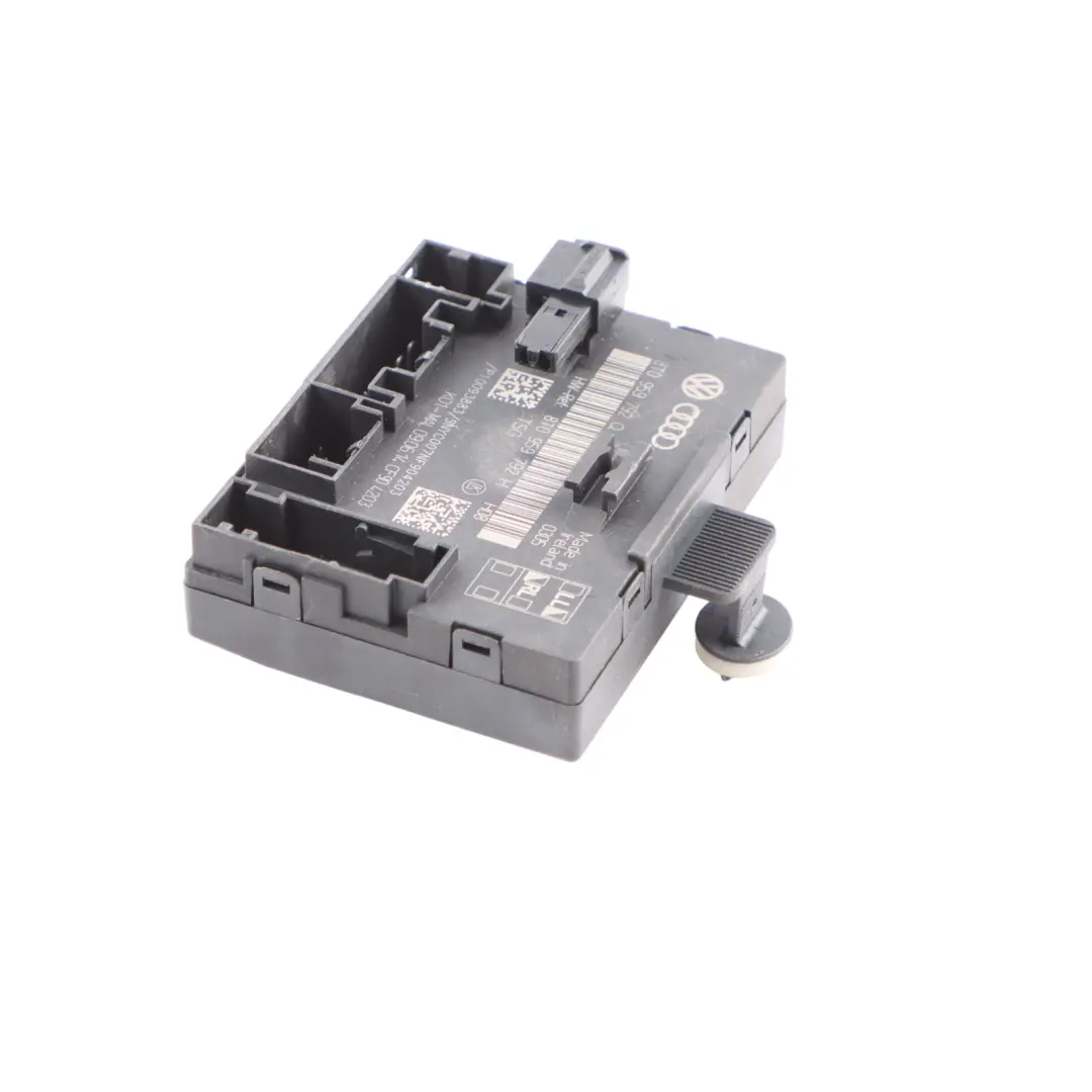 Moduł Sterownik Drzwi Lewy Przód do Audi A5 8T A4 B8 o numerze 8T0959792H Audi A5 8T A4 B8 Moduł Sterownik Drzwi Lewy Przód - SKU 8T0959792H - Numer Części 8T0959792H