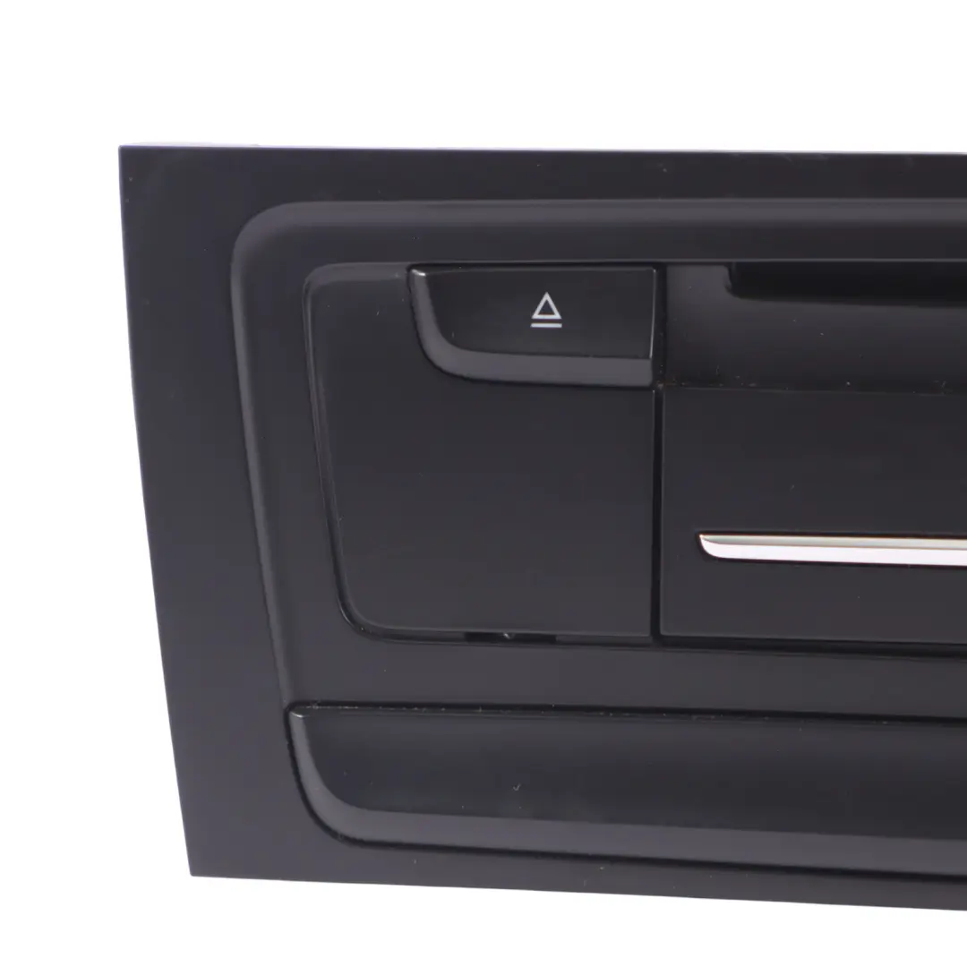 Harman Becker Multimedia Sat Navi Radio CD Player Unit Audi A4 B8 A5 - SKU 8T2035652D - Part number 8T2035652D