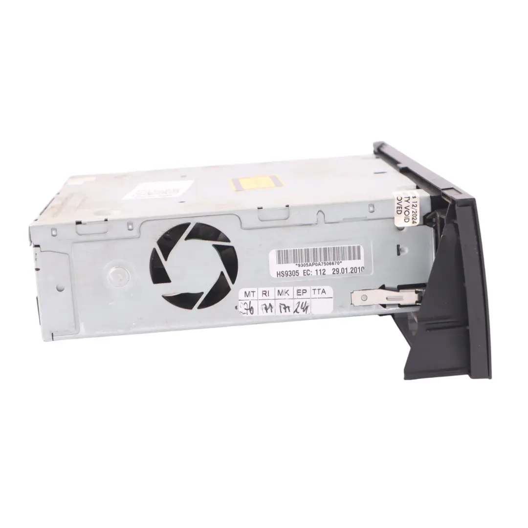 Harman Becker Multimedia Sat Navi Radio CD Player Unit Audi A4 B8 A5 - SKU 8T2035652D - Part number 8T2035652D