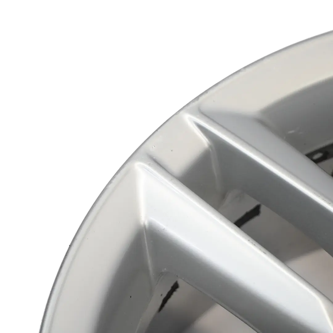 Audi Q3 8U Jante argentée en alliage 18" 7J ET:43 Double Star Spoke - SKU 8U0601025AA-1 - Numéro de pièce 8U0601025AA